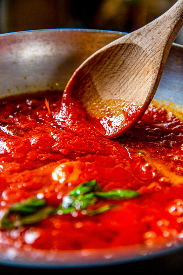Tomato sauce for cannelloni