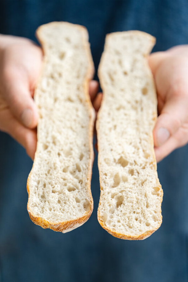 Characteristic texture of the ciabatta